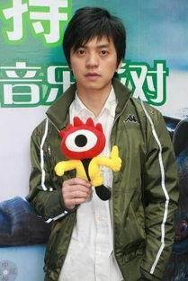 李健老婆爆料视频大全,揭秘明星夫妻的甜蜜瞬间 第2张 李健老婆爆料视频大全,揭秘明星夫妻的甜蜜瞬间 第2张