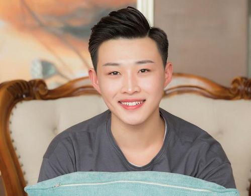 娱乐圈吃瓜爆料王一博,娱乐圈风云再起，揭秘他的神秘生活  第3张