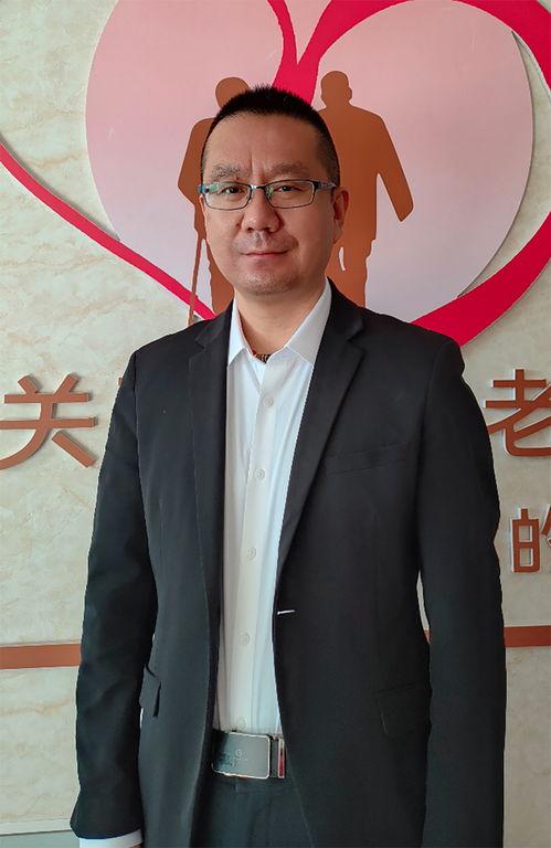 刘华爆料雷特灯光视频,揭秘视频背后的惊人真相