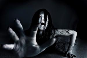 咒怨电影在线观看,惊悚深宅，禁忌诅咒，在线惊悚体验  第2张