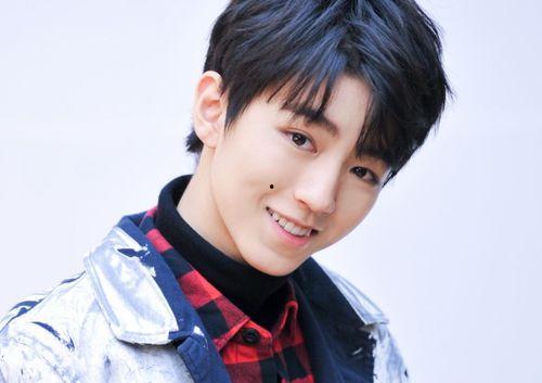 最新圈内爆料王俊凯帅气,帅气依旧，魅力不减！