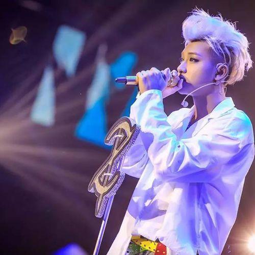 黄子韬爆料娱乐圈事件,一场惊心动魄的爆料风暴  第3张